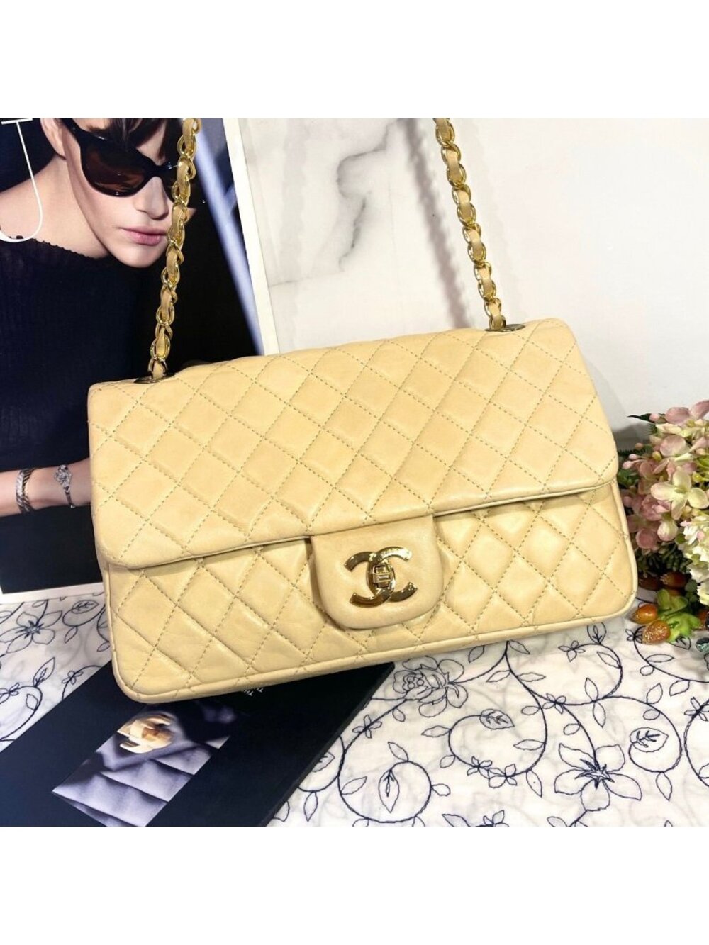 Chanel Vintage Turnlock Quilted Beige Shoulder Bag